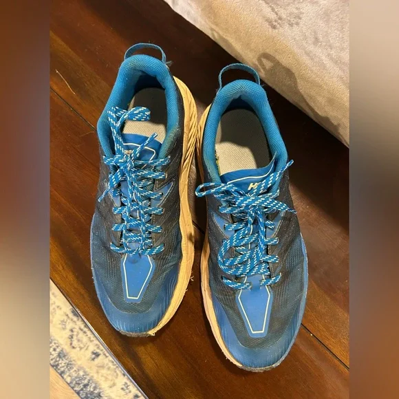 Hoka One One Speedgoat 4 sz 9.5 - Picture 3 of 9